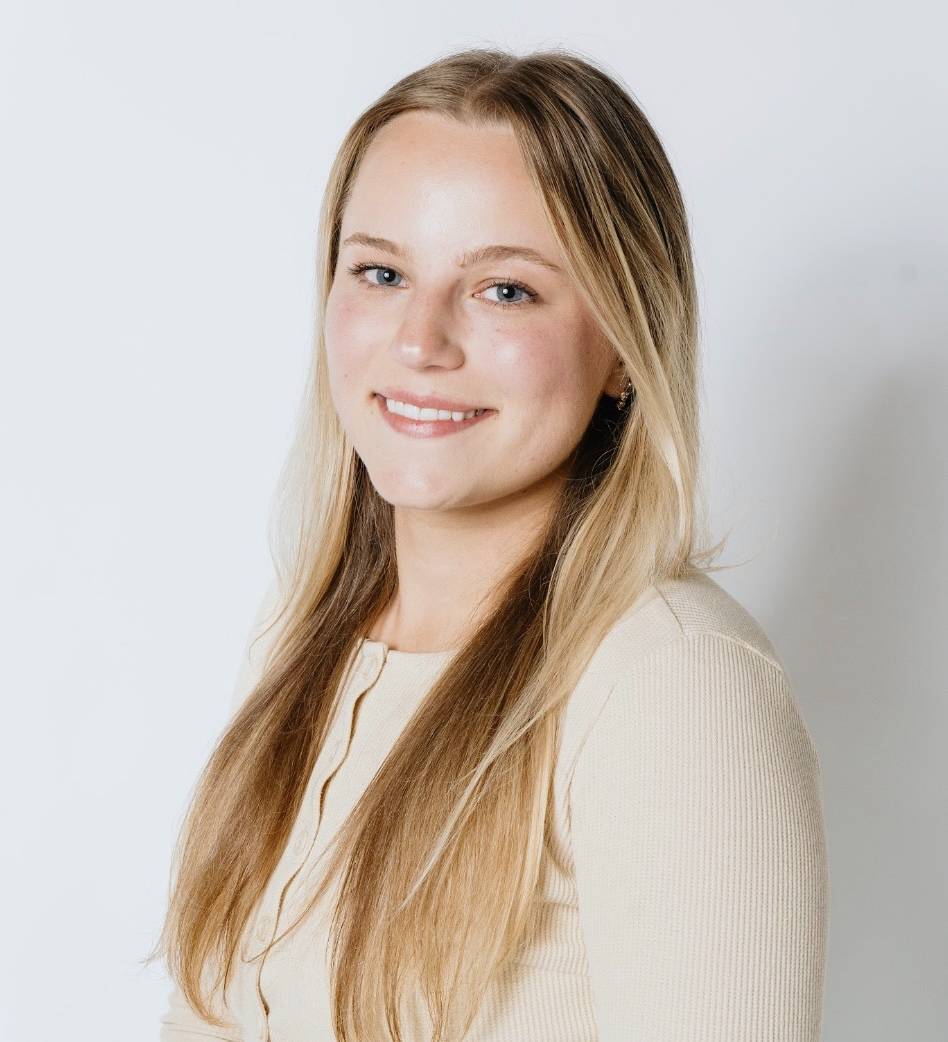 Headshot of Heidi Kowynia